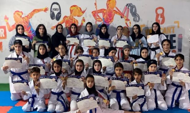 افتخارآفرینی دختران ایذهای در کاراته کشوری افتخارآفرینی دختران ایذهای در کاراته کشوری