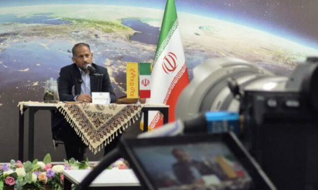 شعر سرود باید بوی اقلیم خوزستان بدهد