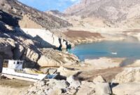 مدیریت به گِل نشسته صدریانفر در ایذه؛ بارج میلیاردی انتقال یافته به کارتا در باتلاق فرو رفت