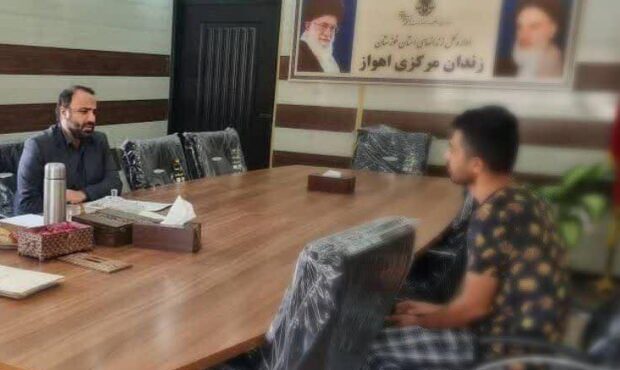 ۱۵ زندانی ایذهای از مرخصی و اشتغال خارج از زندان بهرهمند شدند ۱۵ زندانی ایذهای از مرخصی و اشتغال خارج از زندان بهرهمند شدند